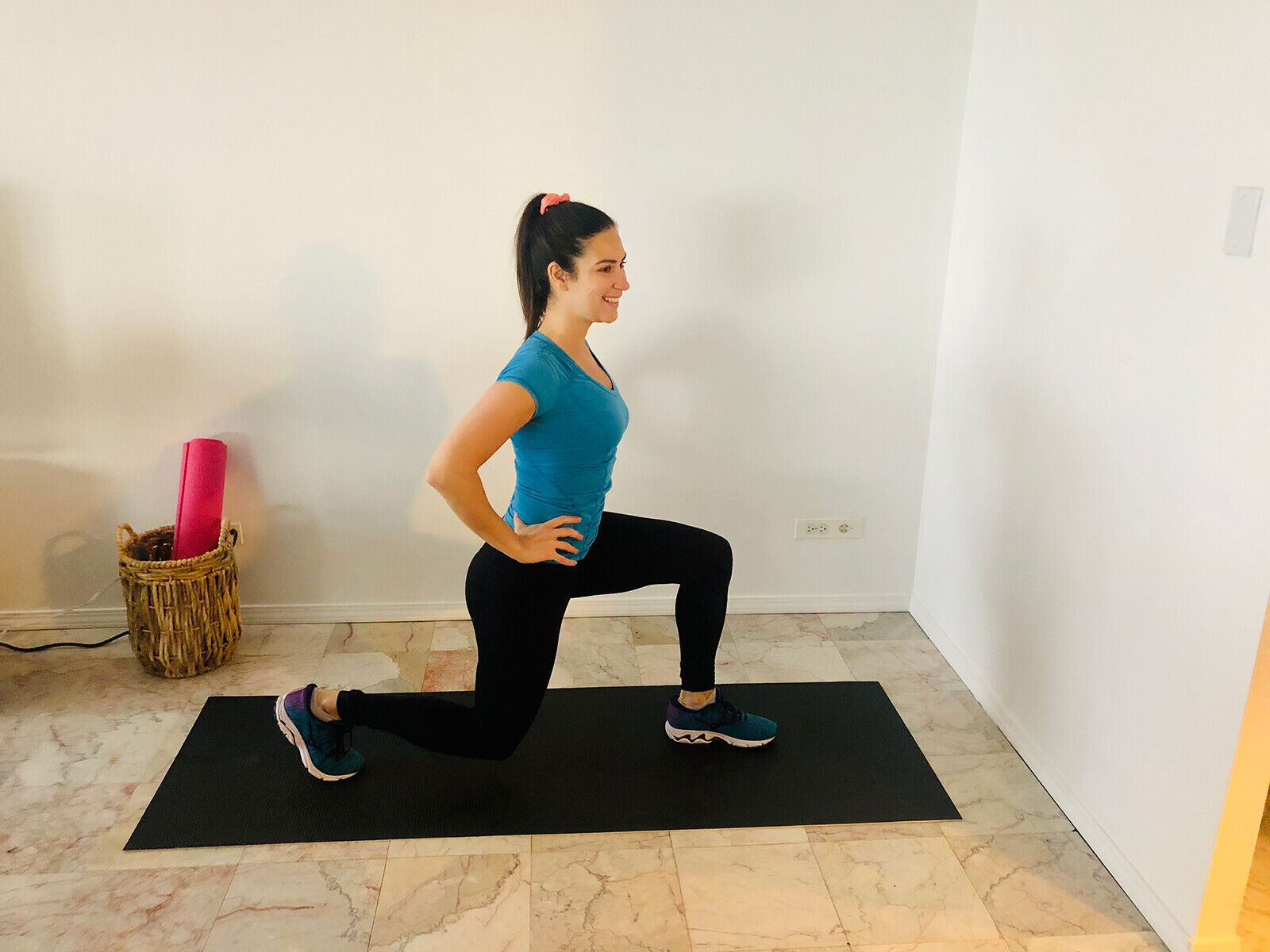 Most common mistakes in online workouts that cause pain or injury